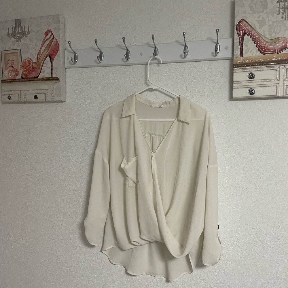 Blouse - Picture 2 of 3